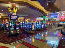 Raincross marketing agency homepage showcasing innovative advertising solutions and client success stories.