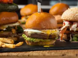 Raincross advertising agency homepage showcasing digital marketing services and successful client case studies.